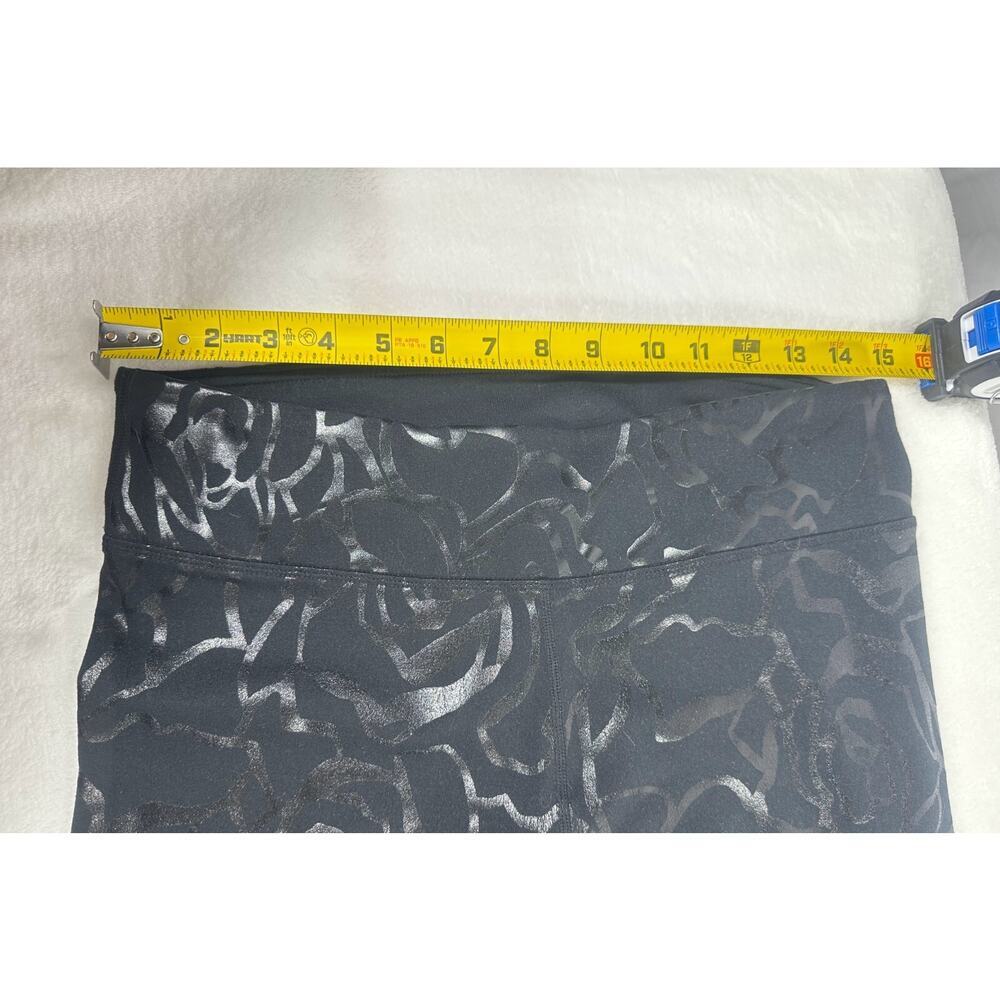 Fabletics Leggings Women M Black Metallic Rose Floral Yoga Activewear - Picture 4 of 6